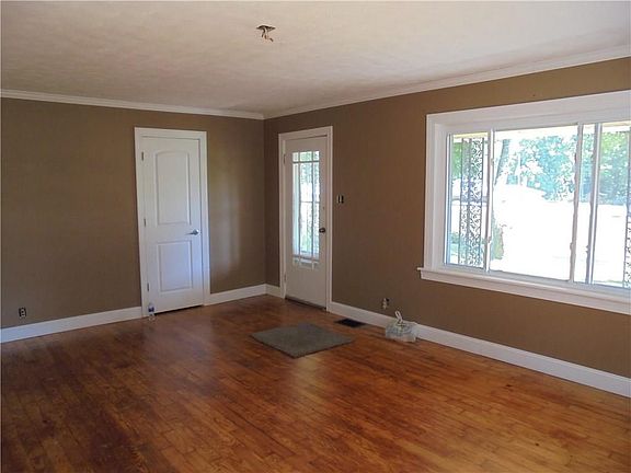3rd image of 6628 State Road 46 E