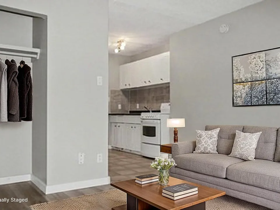 10710 110th St NW