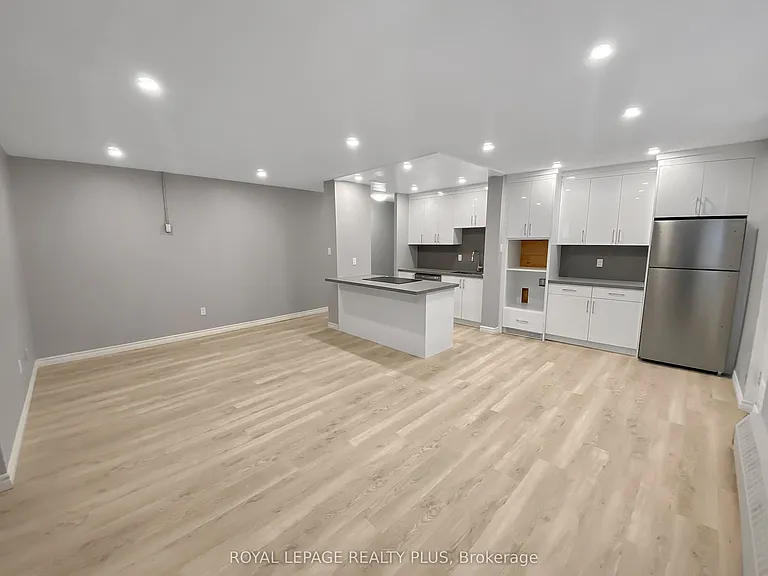 3065 Queen Frederica Dr #402 — Photo 11