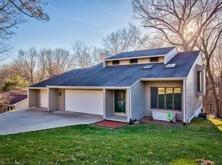 3709 White Tail Ln NE, Cedar Rapids, IA 52402