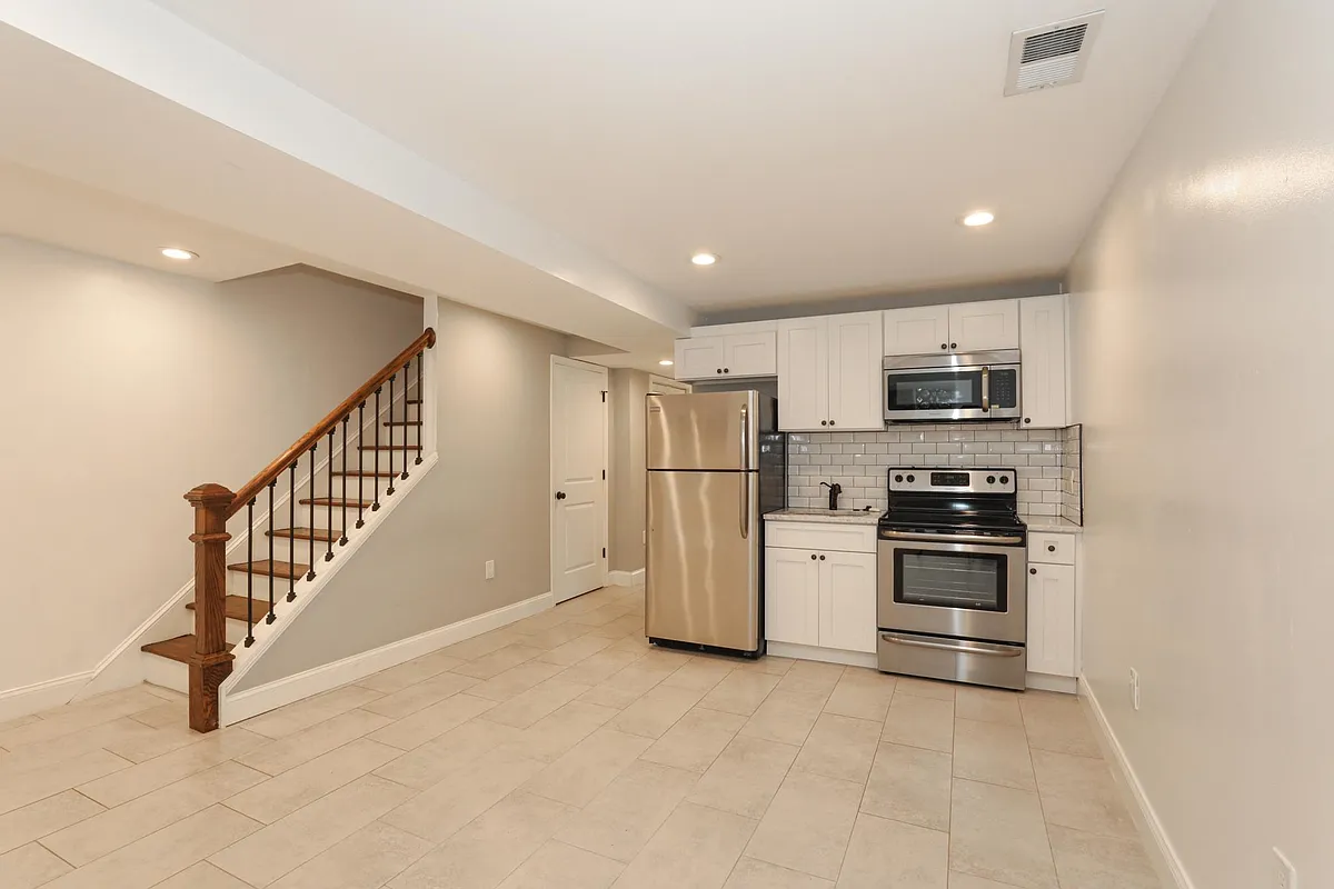 Bright Open Living Room with Hardwood Floors - 1217 Trinidad Ave NE #B