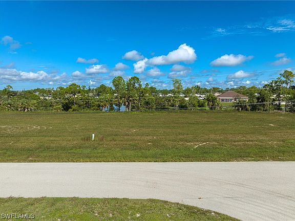 3rd image of 2227 NE 43rd Ln