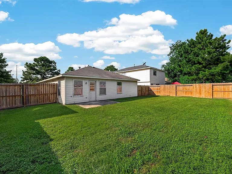 19119 Yaupon Ranch Dr — Photo 36