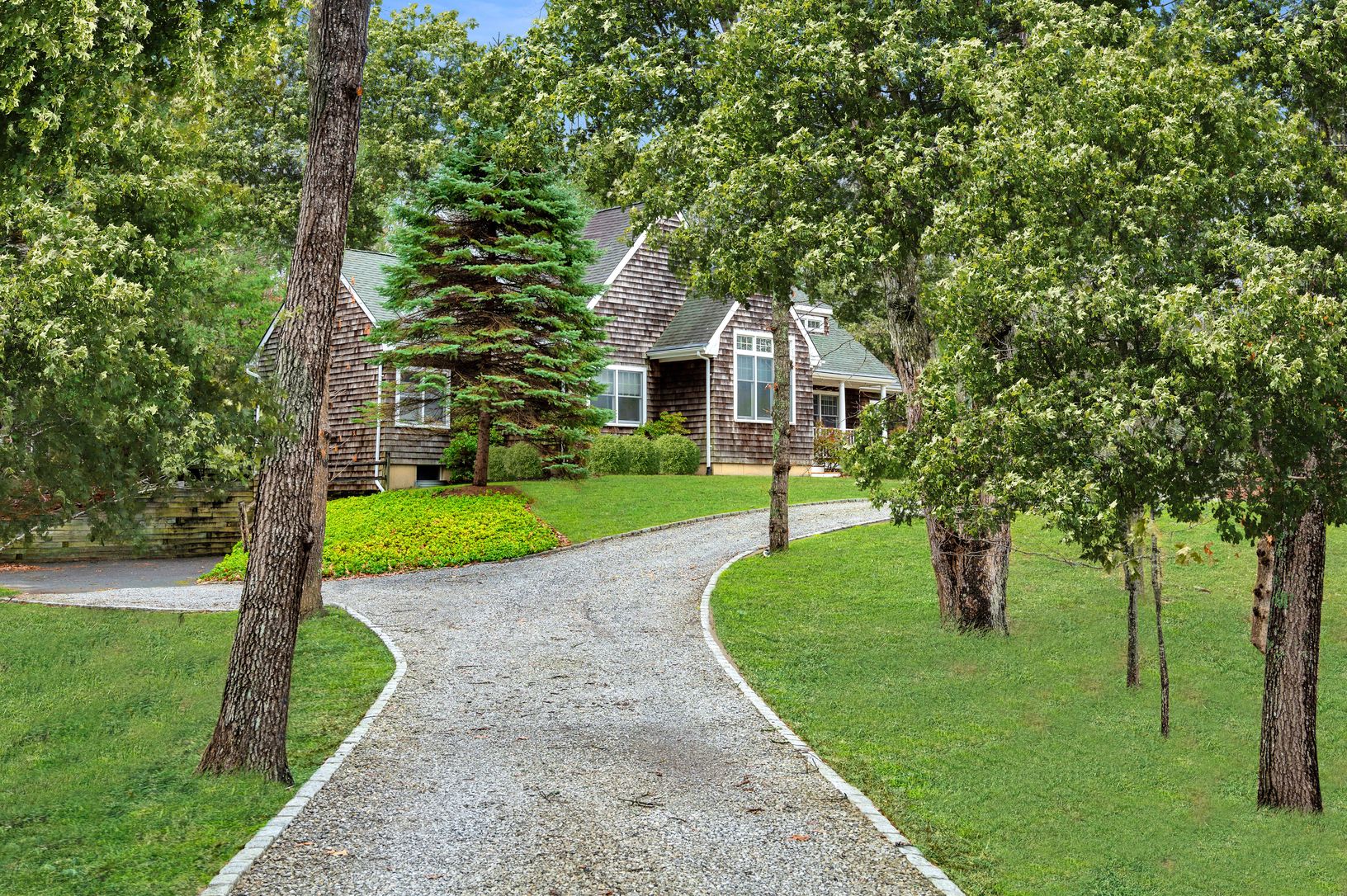  Driveway to Garage