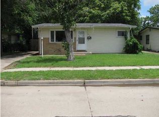 2746 S Southeast Dr, Wichita, KS 67216