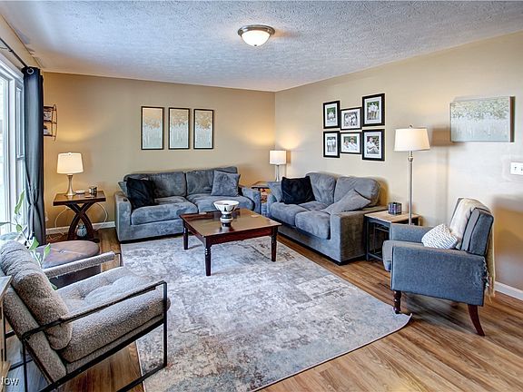 2nd image of 10023 Gabriella Dr
