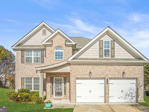 2716 Lower Village Dr, Ellenwood, GA 30294