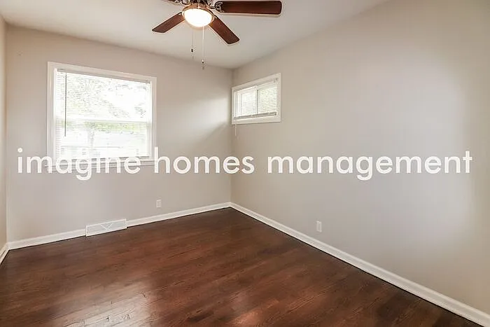 9643 Lamar Ave — Photo 7