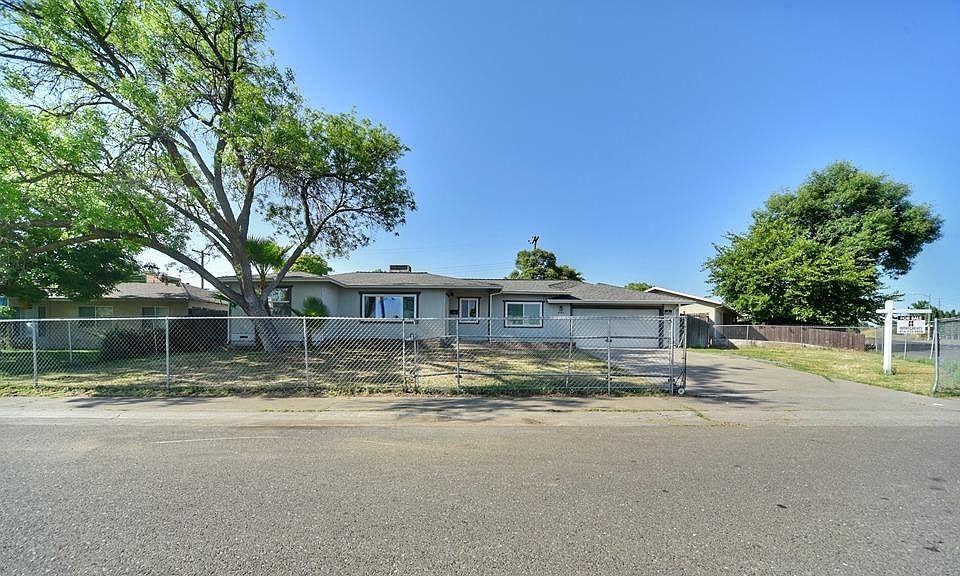 1st image of 4165 David Dr