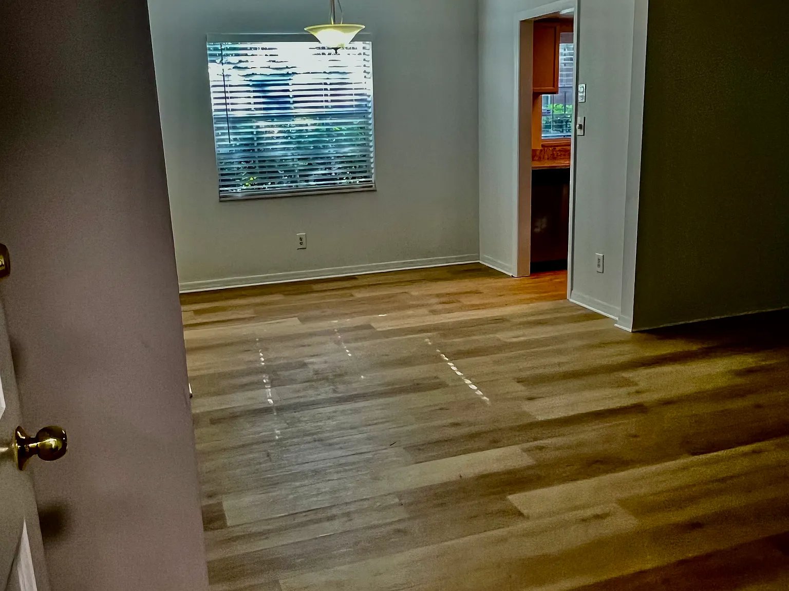 2 bed, 800 sqft, $1,700 — Photo 4