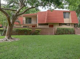 8225 Severn Dr APT D, Boca Raton, FL 33433