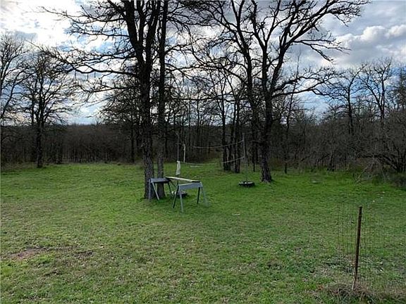 3rd image of 520 County Road 418a