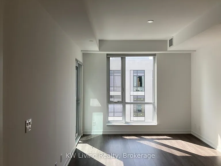 8 Beverley Glen Blvd #611 — Photo 34