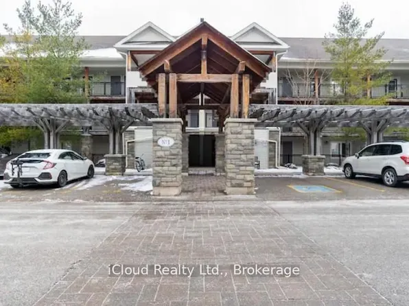 1 Brandy Lane Dr Unit 104, Collingwood, ON L9Y 0X4