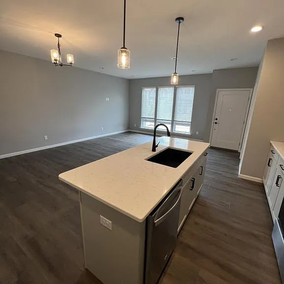 44 Pheasant Ln — Photo 36