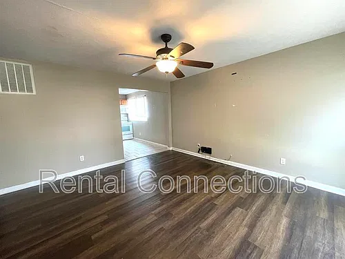 1307 W White St #B Photo 1