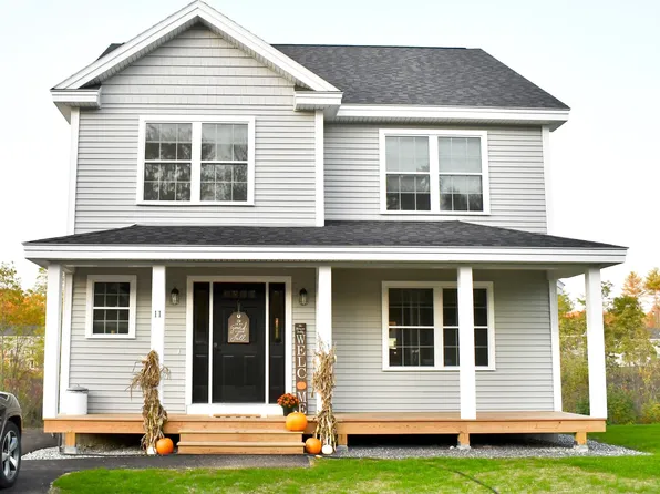 11 Belvedere Drive, Windham, ME 04062