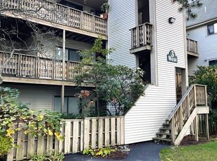 800 Bearses Way #3WG, Barnstable, MA 02630