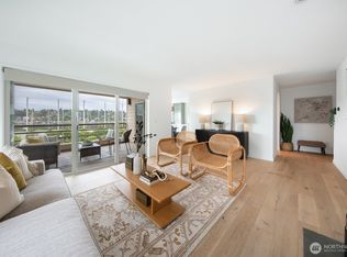 2811 14th Ave W APT 300, Seattle, WA 98119