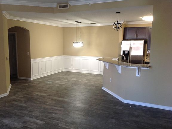 5th image of 785 Oakleaf Plantation Pkwy Unit 1011