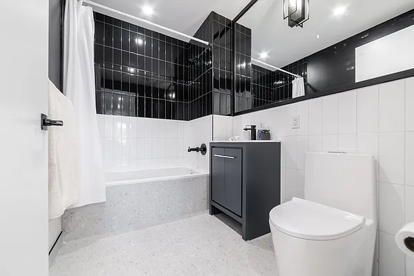 Rented by Leasing Management LLC | media 18