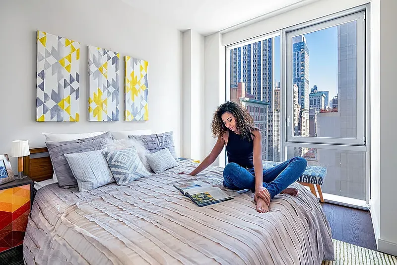 100 West 31st Street — Photo 3