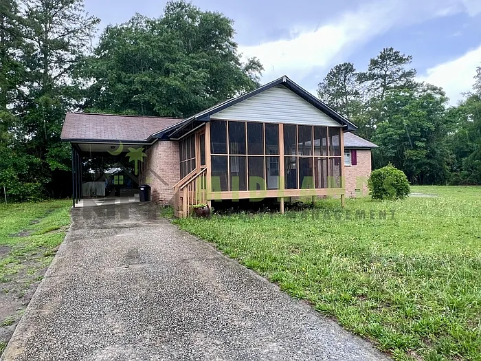 137 Miranda Rd — Photo 1