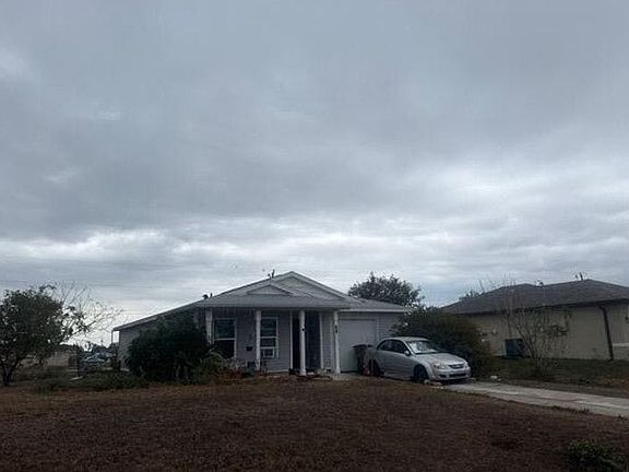 3rd image of 3021 NE 2nd Ave