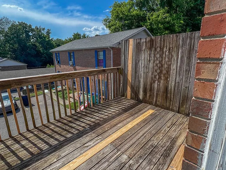 530 Hietts Ln — Photo 23