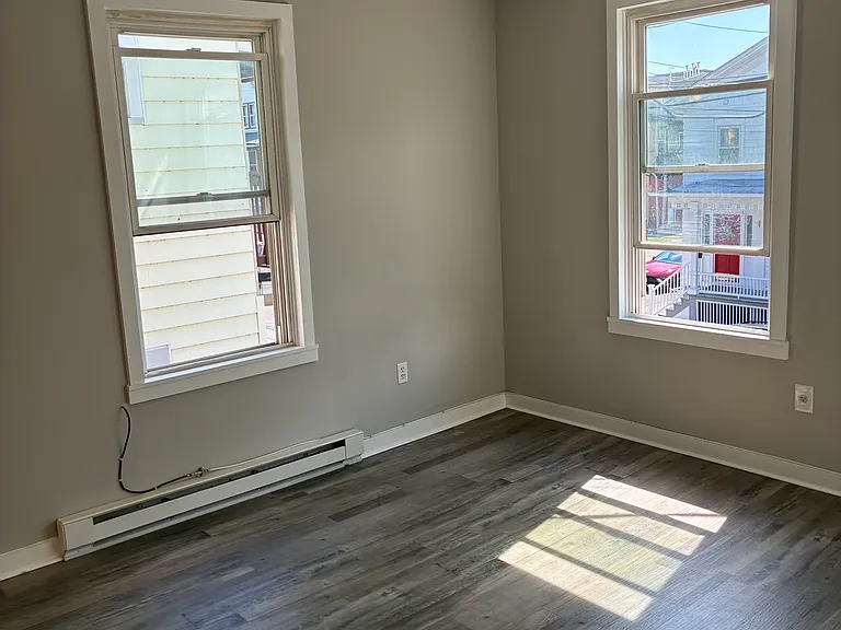 161 Caroline St #2 — Photo 21