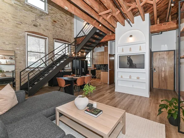 904 East Pearson STREET #122, Milwaukee, WI 53202