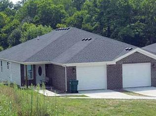 817 Red Rd HOUSE 819, Richmond, KY 40475