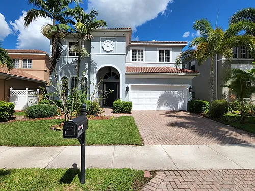 8686 Pegasus Dr Photo 1