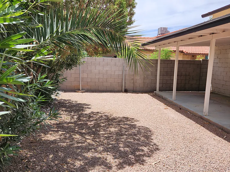 2721 W Estrella Dr — Photo 34