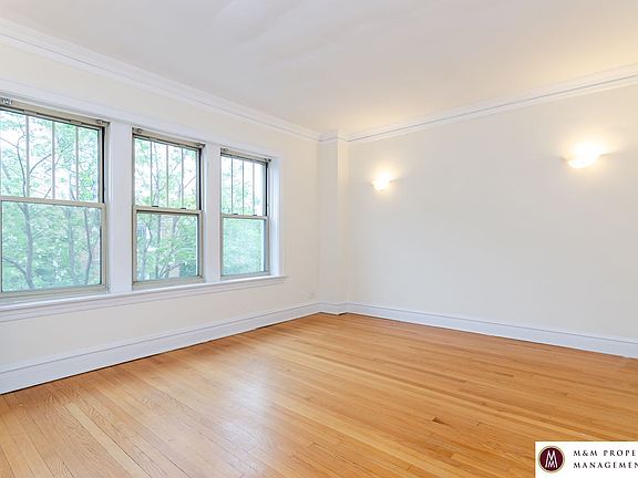 3rd image of 327 Harrison St #903-3