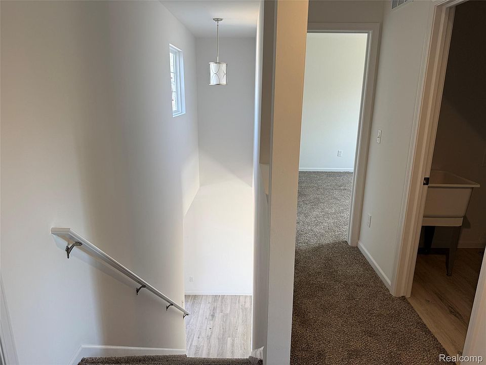 5751 Copper Tree Park, photo 15