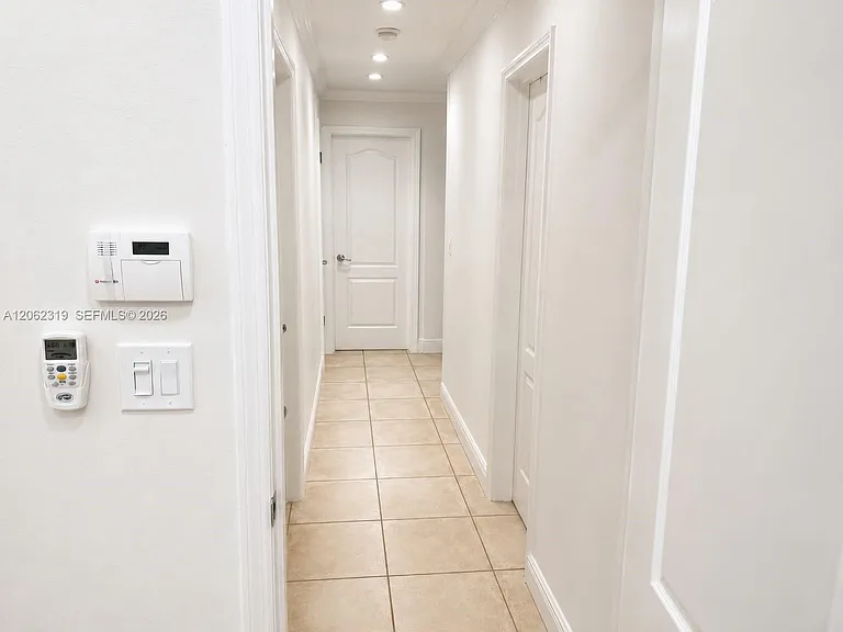 4611 SW 82nd Ct — Photo 10