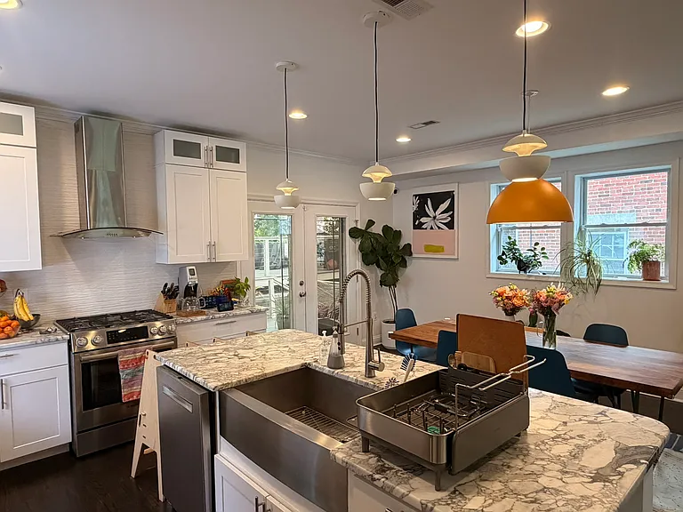 814 Buchanan St NW — Photo 6