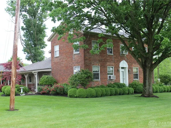 12271 Air Hill Rd, Brookville, OH 45309