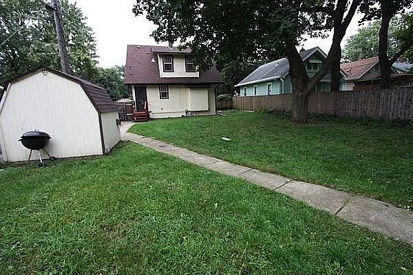 1st image of 823 Hamline Ave N