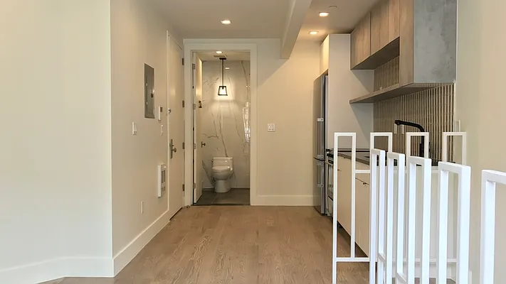 Rented by Nooklyn NYC LLC | media 25