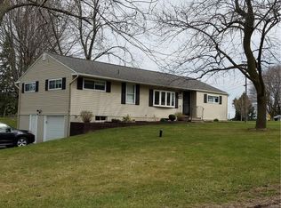 300 Richards Rd, Camillus, NY 13031