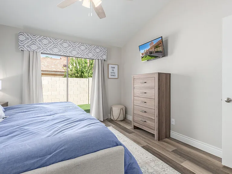 945 N Pasadena St #125 — Photo 31