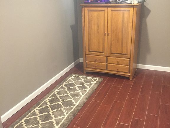 2nd image of 405 Sentry Ln