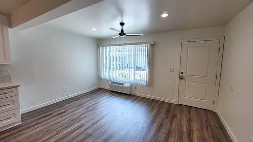 6933 N. Rosemead — Photo 7