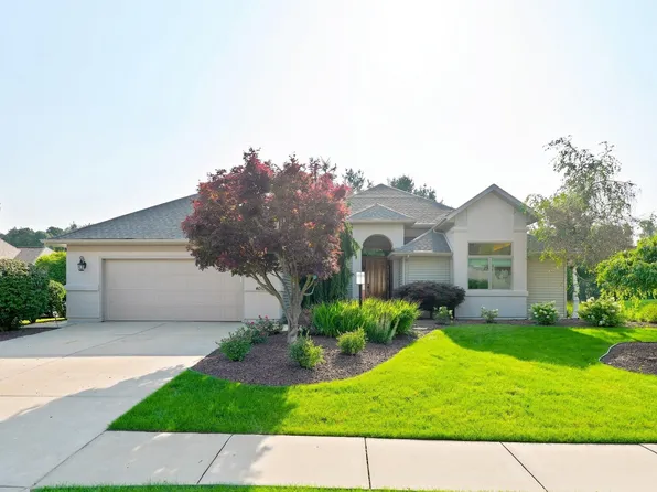 4010 Augusta Ln, Elkhart, IN 46517