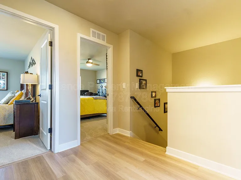 10477 Luneth Dr — Photo 14