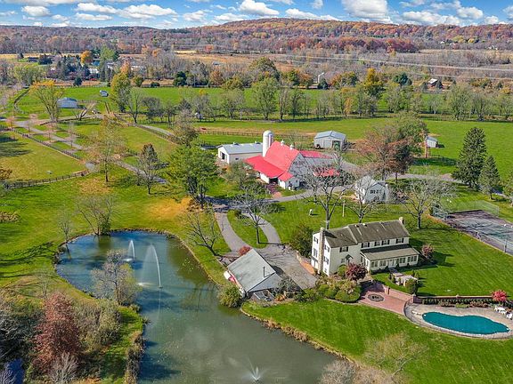 3rd image of 1315 Pineville Rd