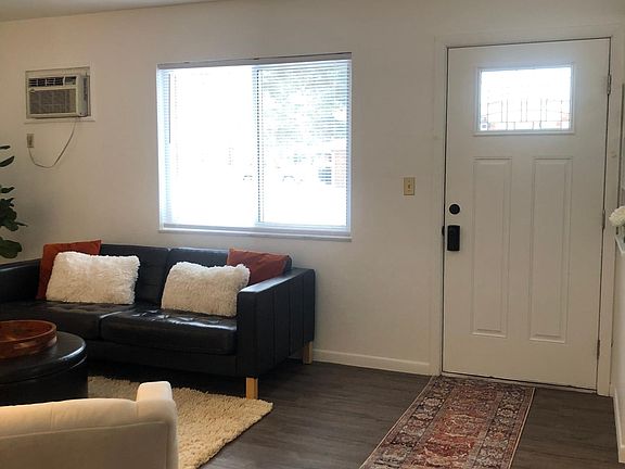 3rd image of 761 Hollywood Ave #761