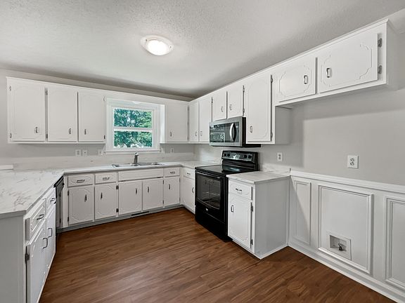 2nd image of 1279 Cheryl Ct